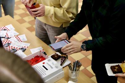 Jak žijí naši hrdinové, je na nás