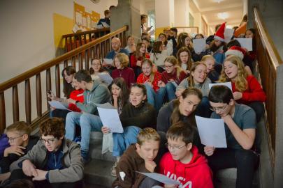 Zpívání na schodech