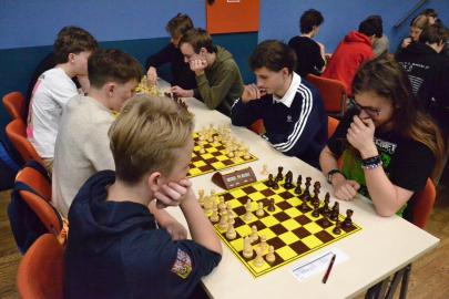 Malí šachisté nadějně, velcí hojně