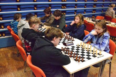 Malí šachisté nadějně, velcí hojně