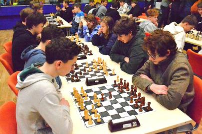 Malí šachisté nadějně, velcí hojně