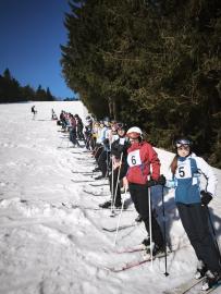 1.A se vrátila z lyžáku!