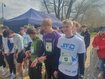 Juniorský maraton