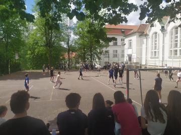 4. Gymplácké pálení čarodějnic
