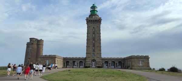 Pozdravy z poznávání Normandie, Bretaně a Paříže