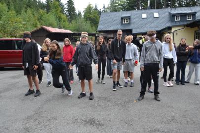 Prváci se seznamovali v Říčkách